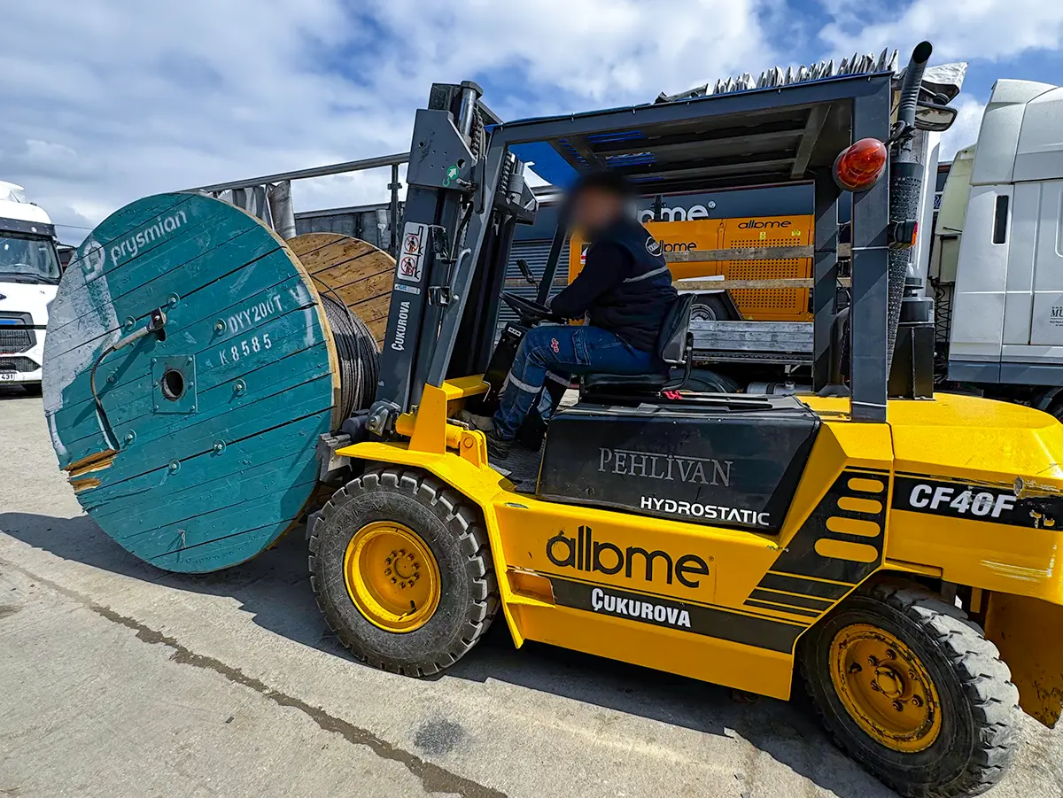 10 Ton Cable Pulling Machine Ready for Shipment to Serbia